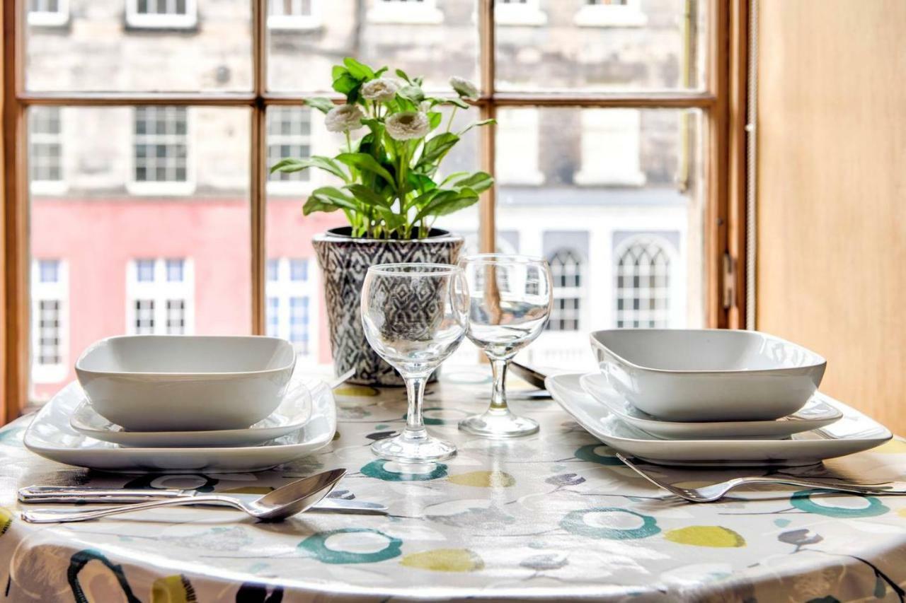 Joivy Royal Mile Apartment In Prime Location 爱丁堡 外观 照片